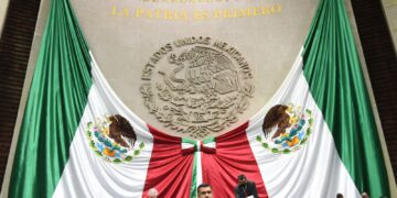 AMLO LE DA LA RAZÓN AL DIPUTADO RIULT RIVERA ANTE LA FACULTAD QUE LA BANCADA MORENISTA OTORGÓ A LOS BANCOS PARA COBRO DE CRÉDITOS EN LA NÓMINA