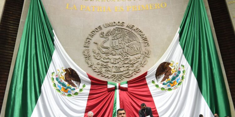 AMLO LE DA LA RAZÓN AL DIPUTADO RIULT RIVERA ANTE LA FACULTAD QUE LA BANCADA MORENISTA OTORGÓ A LOS BANCOS PARA COBRO DE CRÉDITOS EN LA NÓMINA