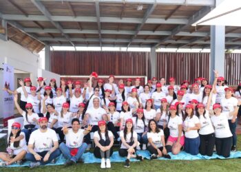 PEÑA COLORADA IMPULSA EL LIDERAZGO FEMENINO CON CAMINATA DE MENTOREO