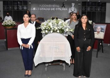 LOS TRES PODERES, RINDEN HOMENAJE PÓSTUMO AL DIPUTADO ROBERTO CHAPULA