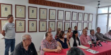 ENTREGA PRI NOMBRAMIENTO A NUEVOS INTEGRANTES DEL COMITÉ EJECUTIVO ESTATAL