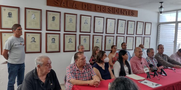 ENTREGA PRI NOMBRAMIENTO A NUEVOS INTEGRANTES DEL COMITÉ EJECUTIVO ESTATAL