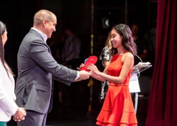 ¡CRECE LA FAMILIA PREMIOS PEÑA COLORADA!