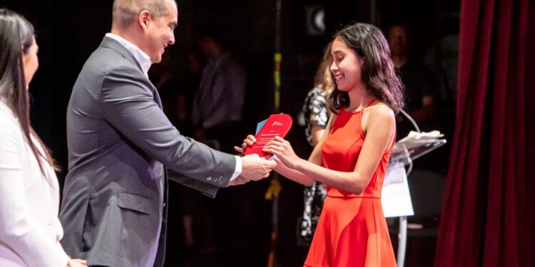 ¡CRECE LA FAMILIA PREMIOS PEÑA COLORADA!