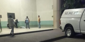 SE DESLINDA SSA DE LA MUERTE DEL PACIENTE DE JALISCO AFUERA DEL HOSPITAL REGIONAL; DICEN QUE NO TENÍA COVID-19