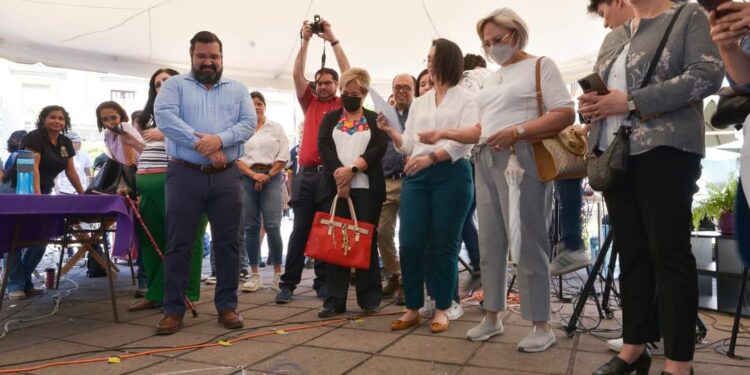 ALUMNAS DE LA FIME EXPONEN SUSPROYECTOS CIENTÍFICOS Y TECNOLÓGICOS