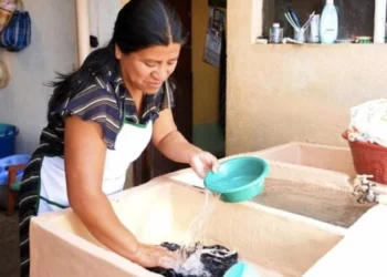 EN MÉXICO AL MENOS 17 MILONES DE MUJERES NO SON ECONÓMICAMENTE ACTIVAS DEBIDO A QUE SE DEDICAN A LAS LABORES DEL HOGAR