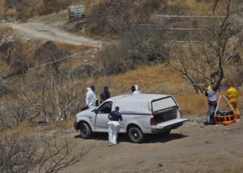 ENCUENTRAN 45 BOLSAS CON RESTOS HUMANOS EN FOSAS CLANDESTINAS EN ZAPOPAN, JALISCO