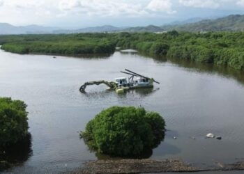 SE MEJORAN CONDICIONES AMBIENTALES DEL VALLE DE LAS GARZAS MEDIANTE DRAGADO