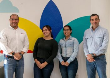 PEÑA COLORADA APOYA A ESTUDIANTES PARA QUE VAYAN A CANADÁ A APRENDER INGLÉS