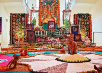 MONTAN OFRENDA DE MUERTOS EN HONOR A ALEJANDRO RANGEL HIDALGO, EN LA CDMX