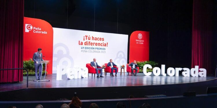 REALIZAN LA ENTREGA DE PREMIOS PEÑA COLORADA 2023