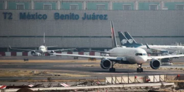 SERVICIOS AEROPORTUARIOS EN AICM SUBIRÁN 77% EN 2024; IATA EXPRESA DESACUARDO