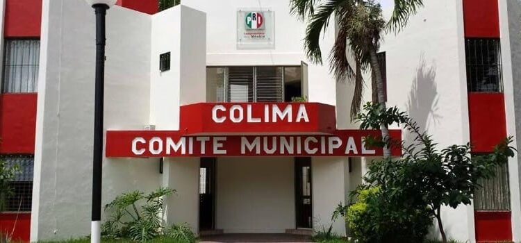 RENUNCIAN DIRIGENTE Y MIEMBROS DEL PRI MUNICIPAL AL PARTIDO, EN APOYO A MARGARITA MORENO; EN TOTAL SON 63 MILITANTES FUERA