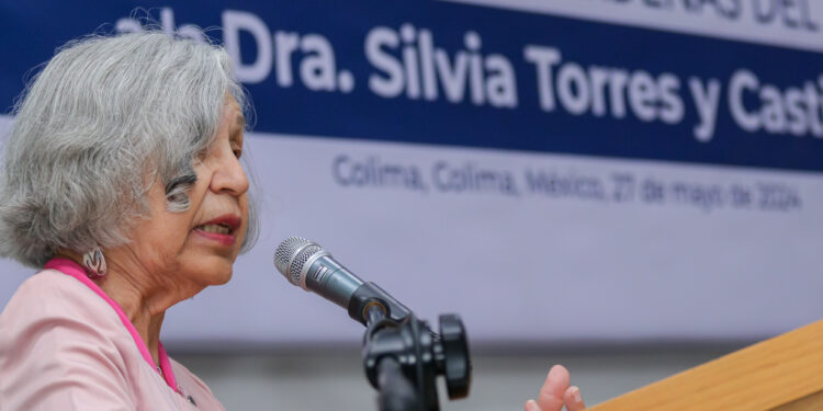 OTORGA UDEC MEDALLA LÁZARO CÁRDENAS A LA CIENTÍFICA MEXICANA SILVIA TORRES