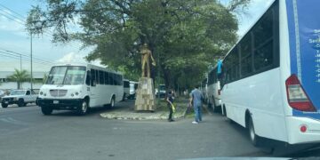 SUBEN LA TARIFA DEL TRANSPORTE PÚBLICO COLECTIVO EN COLIMA